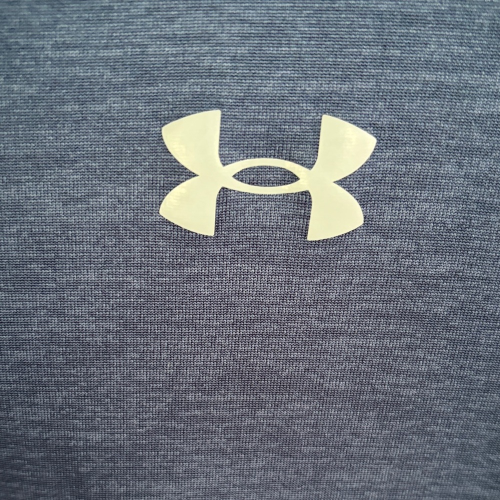 Under Armour Men's Navy Long-Sleeve 1/4 Zip Performance - Picture 2 of 4